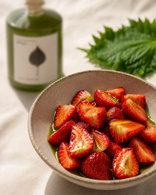 Salade de fraises au shiso et poivre noir