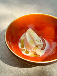 Glace vanille à l’huile de feuille de figuier et fleur de sel